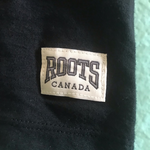 ROOTS t shirt - Picture 4 of 7